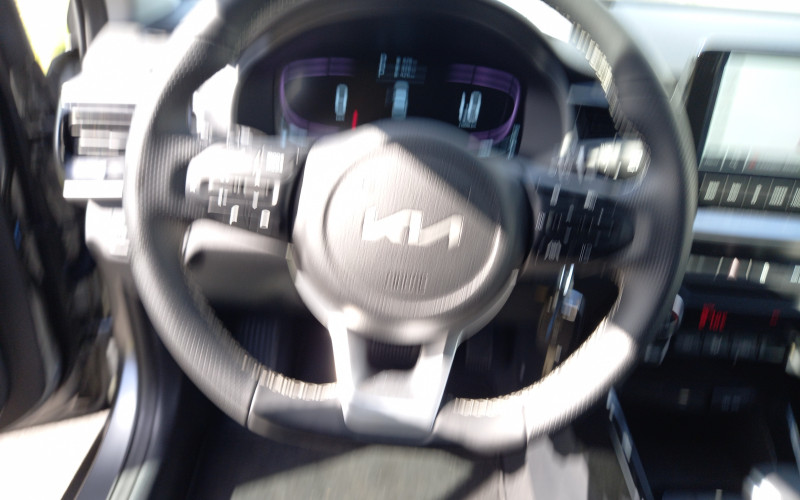 Kia stonic bj 2024 automaat