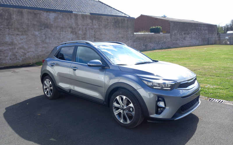 Kia stonic bj 2024 automaat