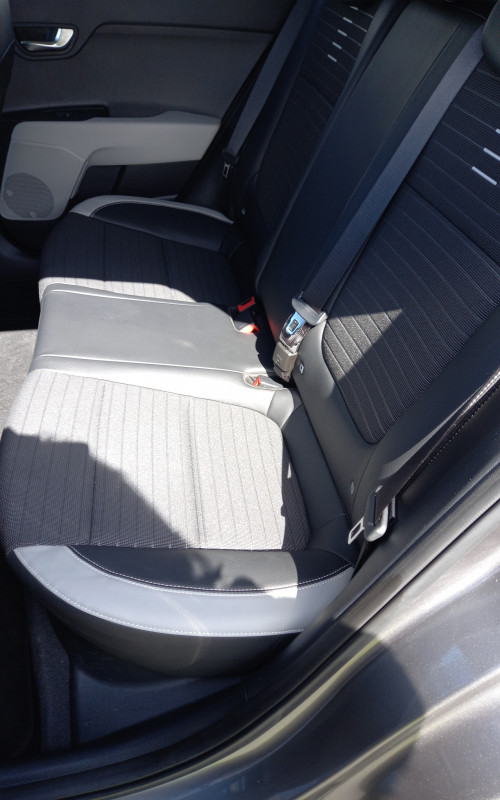 Kia stonic bj 2024 automaat