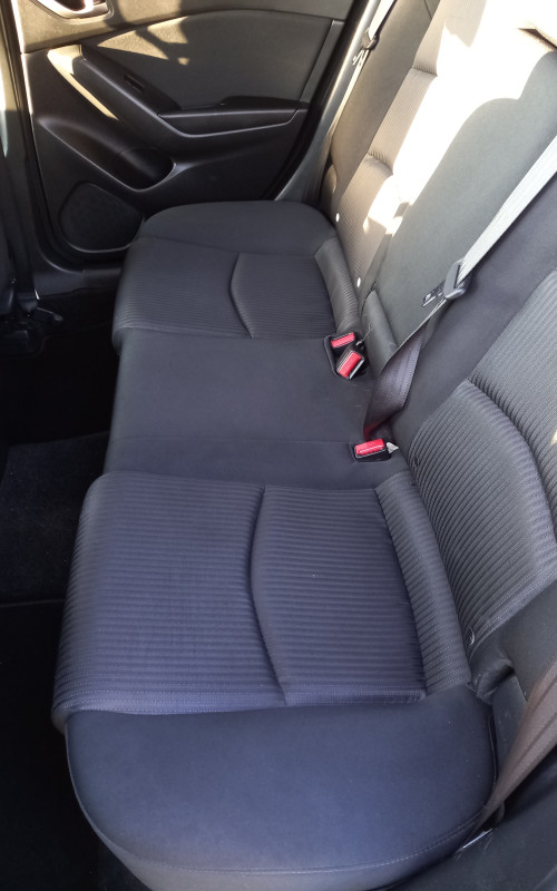 Mazda 3 zwart bj 2016