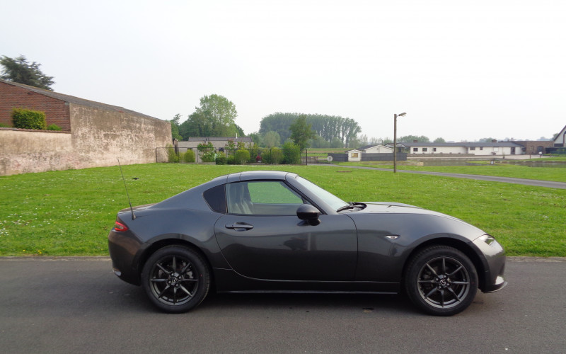 mazda mx - 5 RF