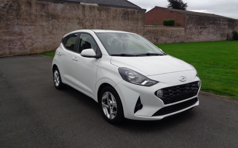 Hyundai i10 wit automaat bj 2021