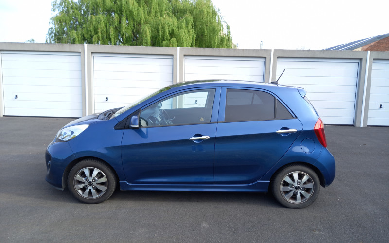 Kia picanto blauw bj 2016