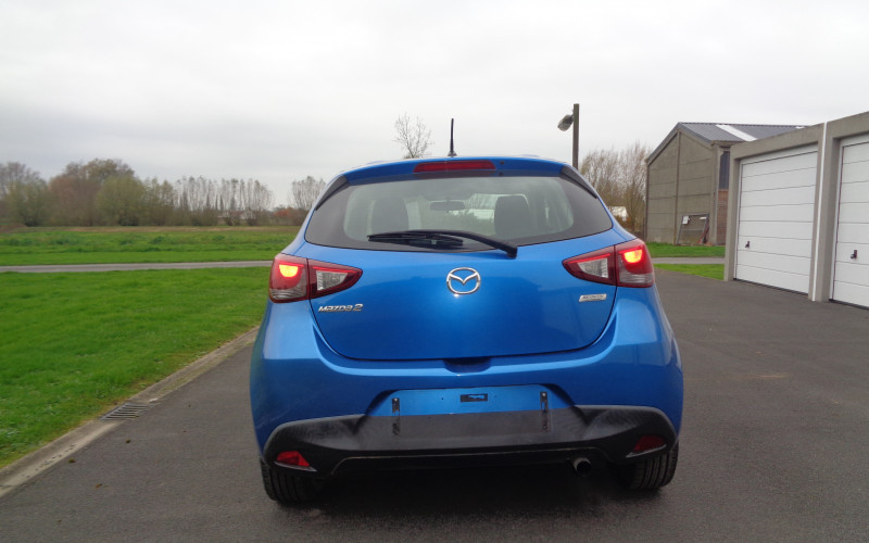 Mazda 2 hoog blauw bj 02/2016